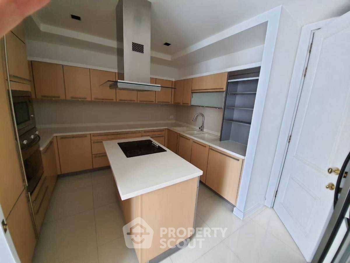 picture 4-BR 294 Sqm High-Floor Athenee Residence 200m To BTS Phloen Chit (ID 1865735) - 14/20