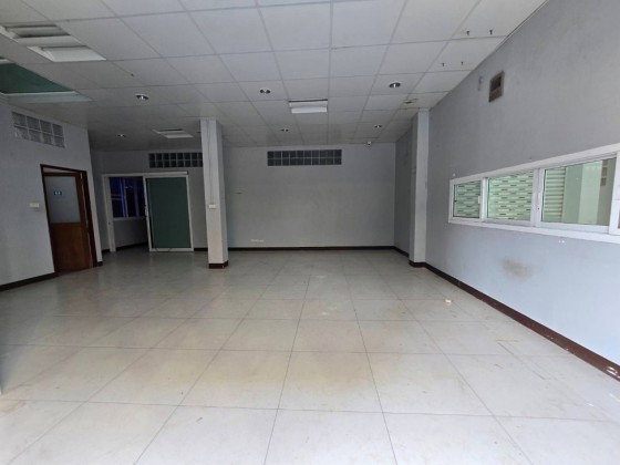 รูป Rent ให้เช่าอาคาร / อาคารสำนักงาน 3 ชั้น / ทำเล รัชดาภิเษก สุทธิสาร / ซอยรัชดาภิเษก 13 / จอดรถหน้าอาคาร 3-4 คัน / เหมาะเป็นสำนักงาน จดบริษัทได้ - รูปที่ 3/11
