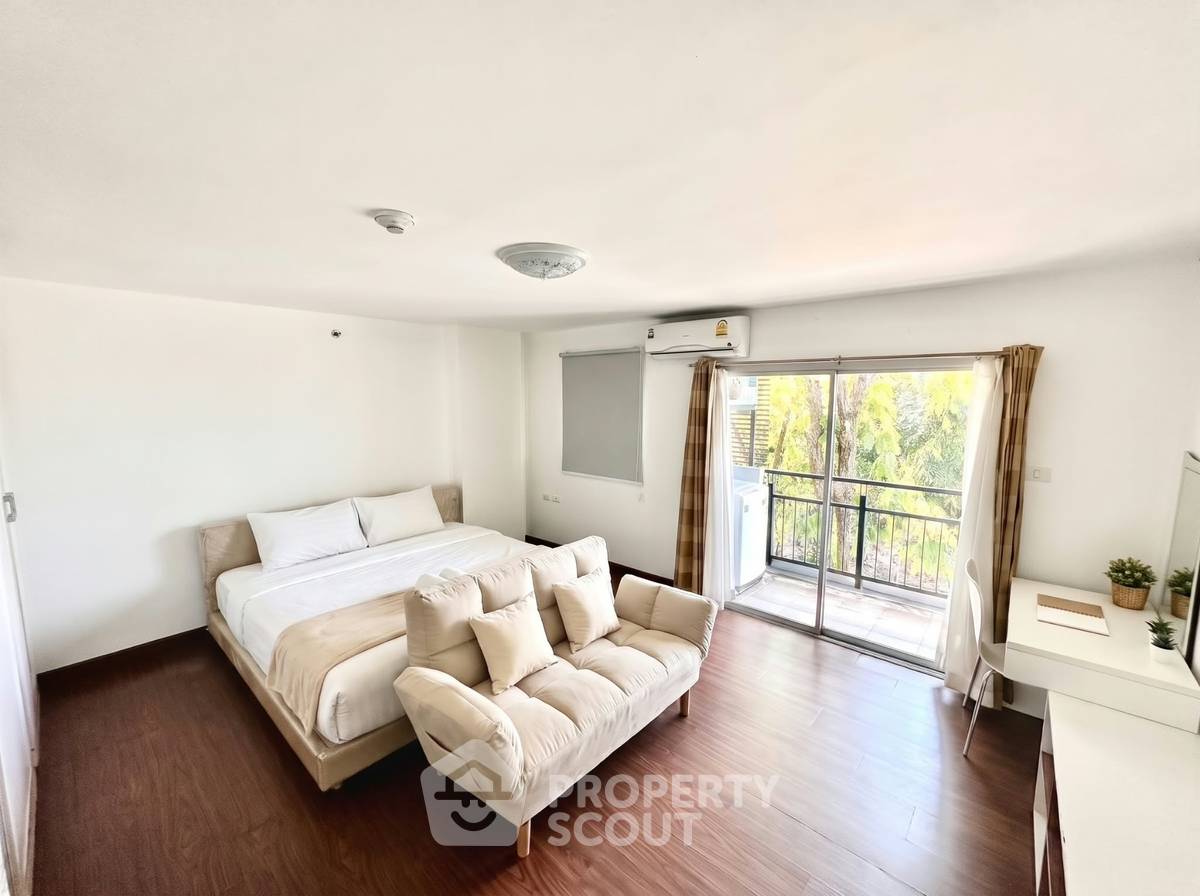 picture 1-BR Condo at The Escape Condominium Sukhumvit 101/1 in Bang Chak (ID 3460209) - 1/6