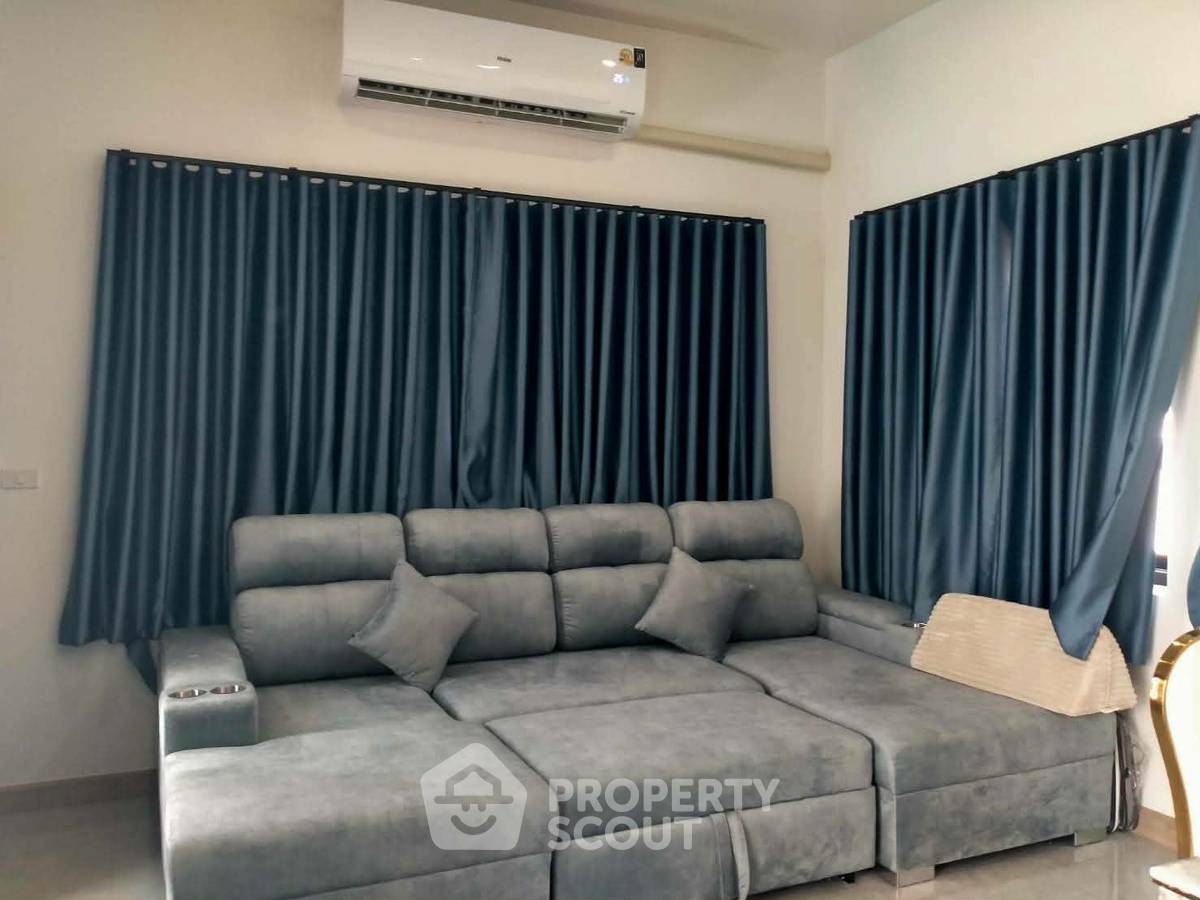 picture Pet-Friendly 3-BR Villa 300 Sqm Thongsuk Pool Villa Pranburi (ID 3460206) - 9/13