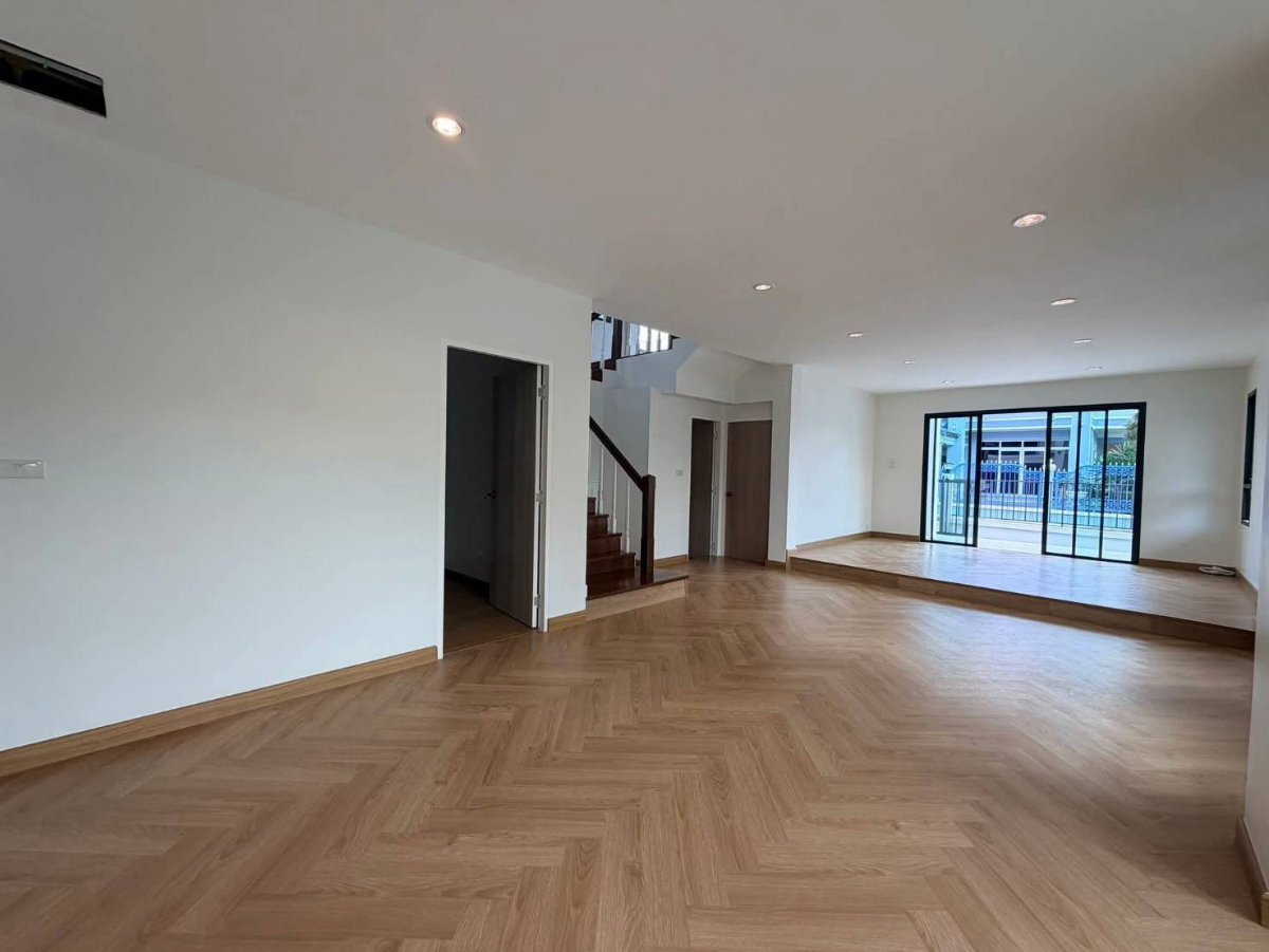 รูป ขายบ้านเดี่ยว 2 ชั้น บ้านมณีรินทร์ รัตนาธิเบศร์ แปลงหัวมุม 4 ห้องนอน 4 ห้องน้ำ ฟรีค่าโอน - รูปที่ 4/14