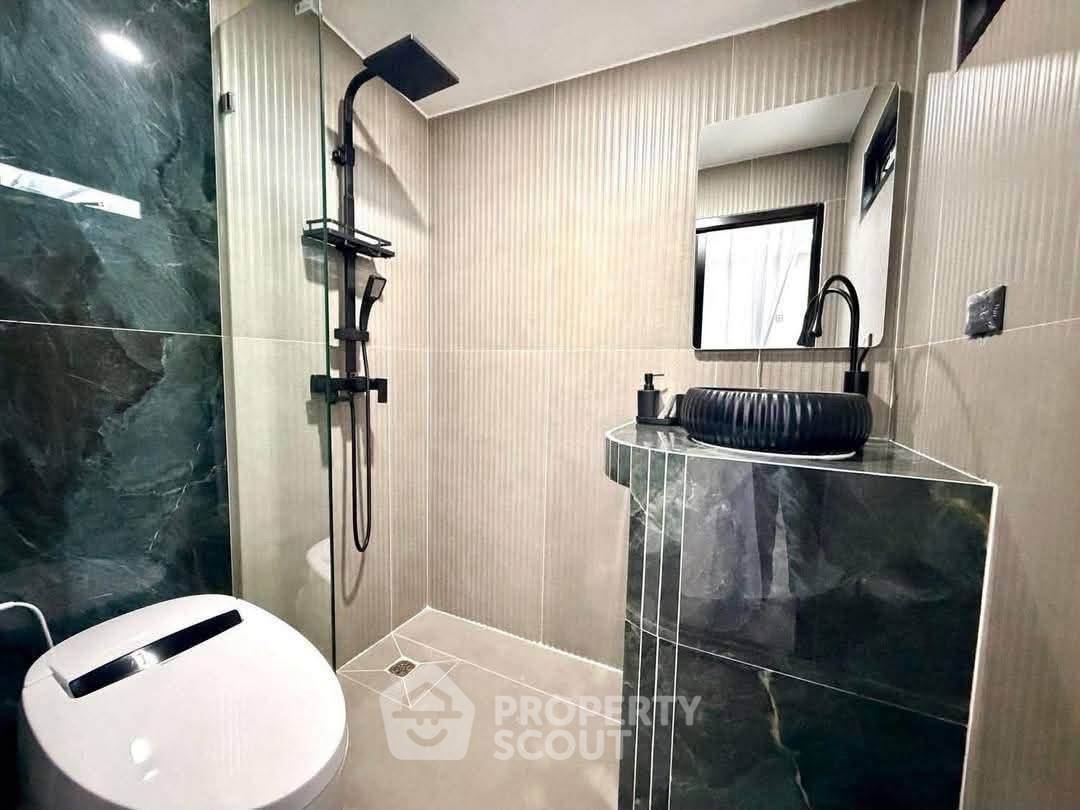 picture 5-BR Villa close to East Pattaya (ID 3460285) - 18/19