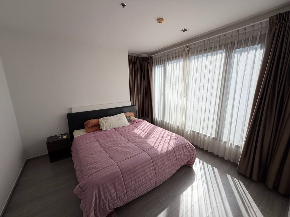 รูป Condo for Rent: NYE by Sansiri  2 Bedrooms, 2 Bathrooms, 63 sq.m.  27th Floor, Corner Unit - รูปที่ 4/8