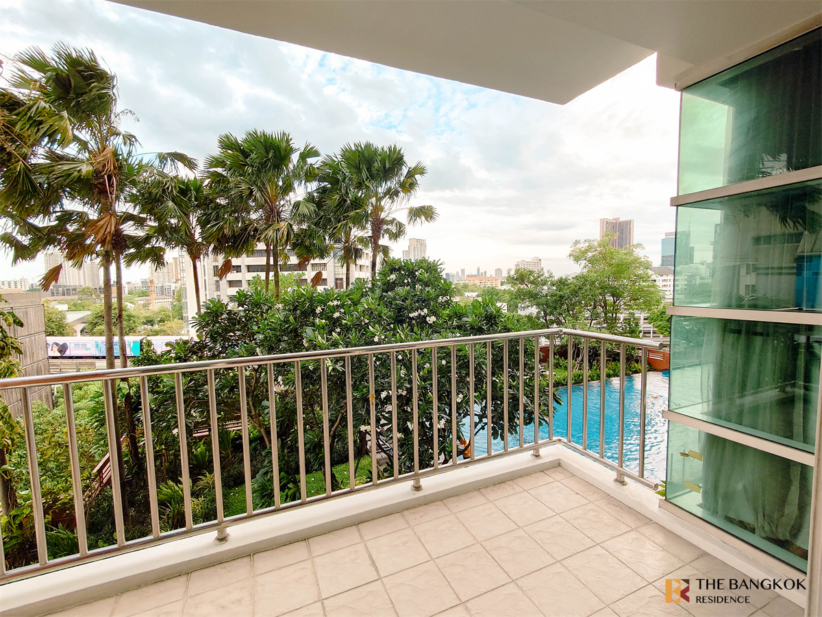 picture Fullerton Luxury Condo at Special Price near BTS Ekkamai - 2/10