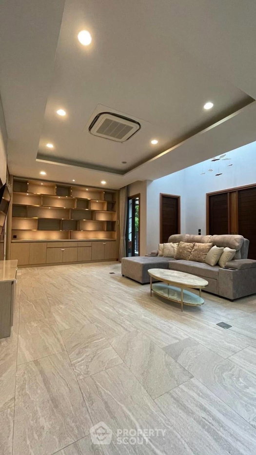 picture 320 Sqm 3-BR House For Rent At Grand Bangkok Boulevard Srinakarin (ID 3458115) - 9/12
