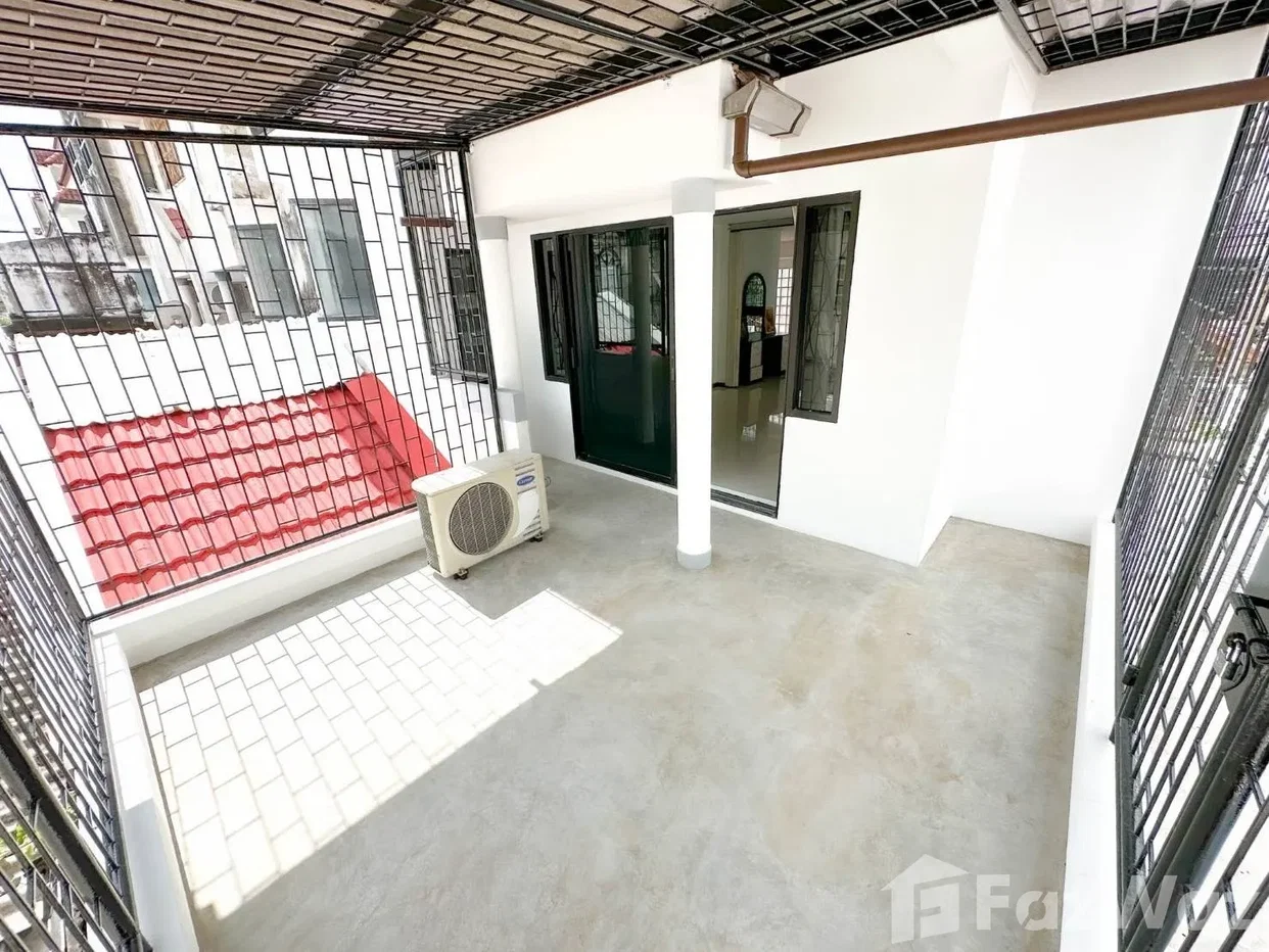 picture 4 Storey 4BR 4.5BA Townhouse at Home Avenue Sukhumvit 101/1 6902814 - 8/19
