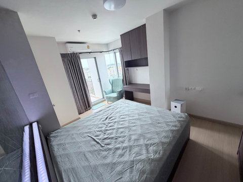 Please add Line only // 💞 The owner lives there himself.  corner room, pool view.