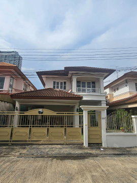House with area 55 sq.wah Soi.Ladphrao34 near MRT station