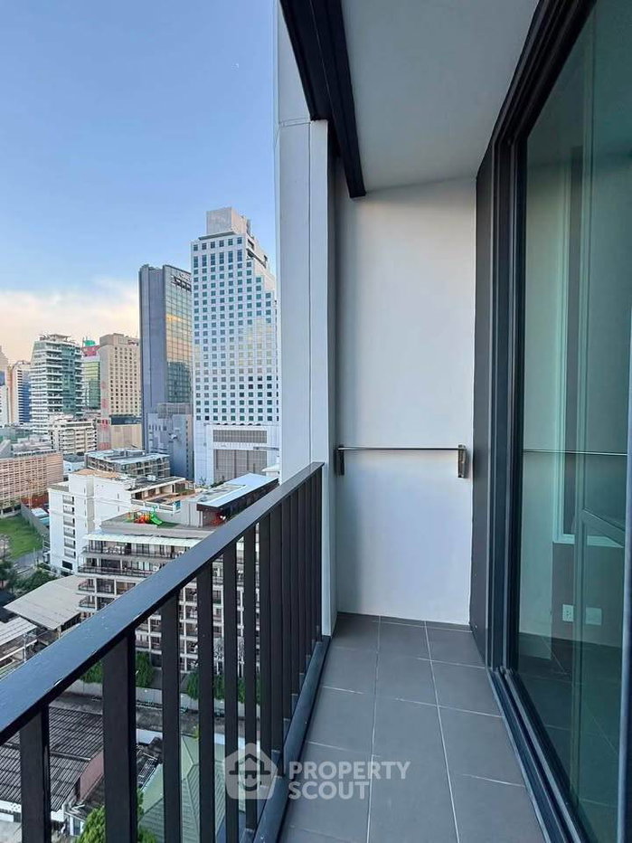 รูป ห่าง MRT สุขุมวิท 200 ม. คอนโด 1 ห้องนอน The Edge Sukhumvit 23 (ID 3461929) - รูปที่ 17/18