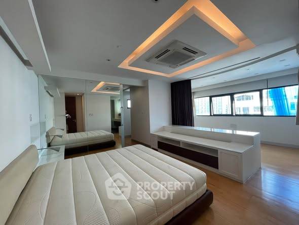 picture 3-BR Condo at Sathorn Gardens near MRT Si Lom (ID 3368738) - 4/20