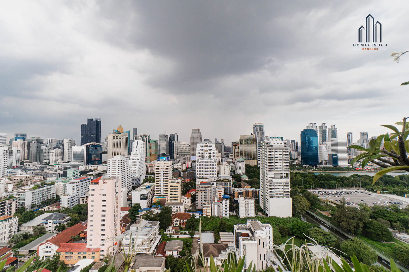 รูป คริสตัล การ์เด้น 3 ห้องนอน ให้เช่า - รูปที่ 8/17