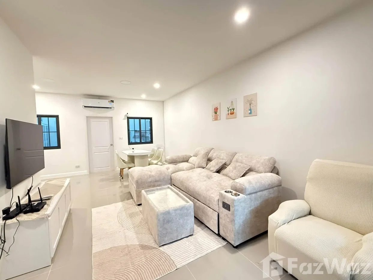 picture Beautiful 2-storey townhouse available for rent 6890365 - 1/15