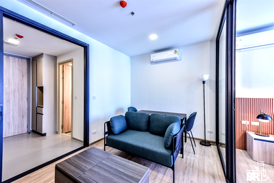 Condos for rent : XT Phayathai Location Near Employment, Surrounded by Lifestyles near Airport Rail Link Phaya Thai Station