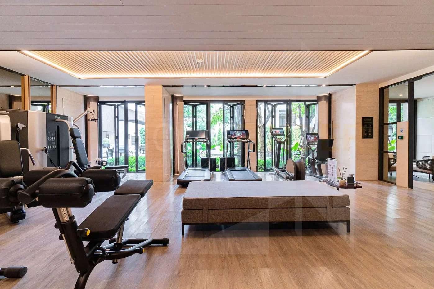 picture The Reserve Sukhumvit 61, 2 Bedrooms – BTS Ekkamai, for rent - 14/15