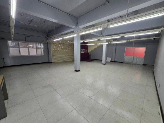 รูป Rent ให้เช่าอาคาร / อาคารสำนักงาน 3 ชั้น / ทำเล รัชดาภิเษก สุทธิสาร / ซอยรัชดาภิเษก 13 / จอดรถหน้าอาคาร 3-4 คัน / เหมาะเป็นสำนักงาน จดบริษัทได้ - รูปที่ 4/11