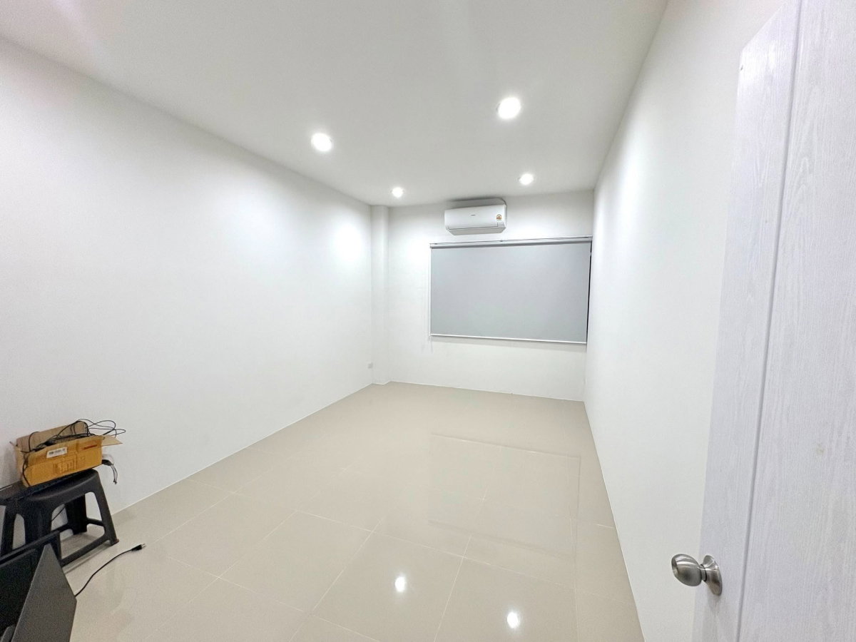 รูป #OHR77 ให้เช่า อาคารสำนักงาน/โชว์รูม ขนาด 1,000 ตร.ม.|โซนพหลโยธิน-สะพานใหม่📍 ใกล้ BTS สายสีเขียว (ระยะเดินได้สะดวก) - รูปที่ 10/10