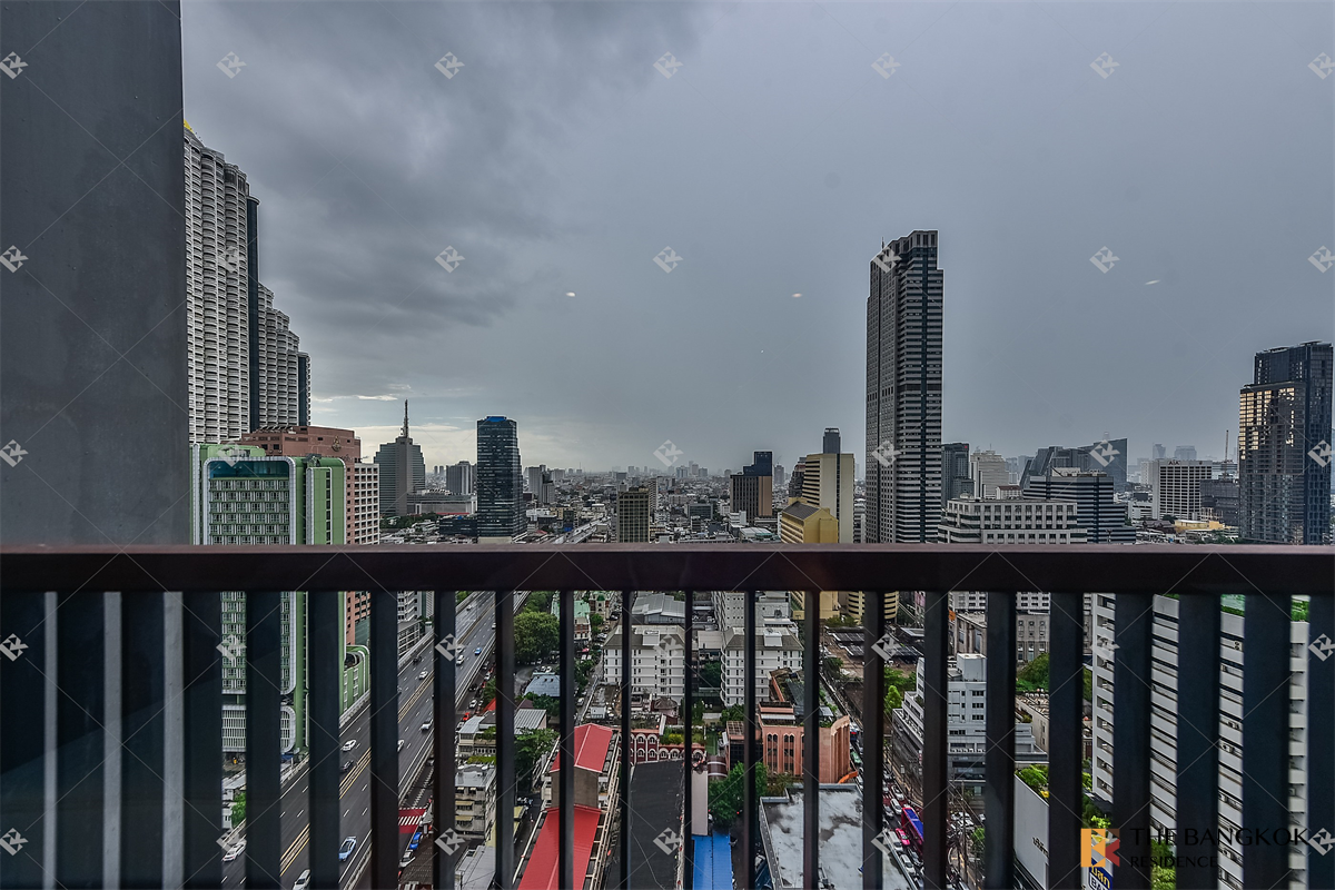 picture Noble Revo Silom Move-in Ready, Just Bring Your Stuff near BTS Surasak - 1/10