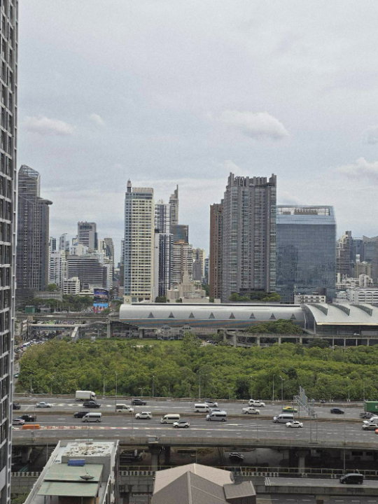 รูป ให้เช่าคอนโด Life Asoke-Rama9 ห้องใหม่เฟอร์นิเจอร์ครบพร้อมอยู่ วิวสวย ไม่บล็อควิว ใกล้ MRT พระราม 9 - RW008697 - รูปที่ 9/13