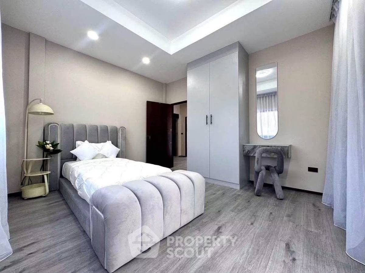 picture 5-BR Villa close to East Pattaya (ID 3460285) - 9/19