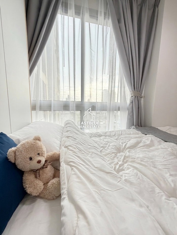picture For Rent: Centric Scene Phaholyothin 9 - Beautifully Decorated Modern Condo! - 8/10