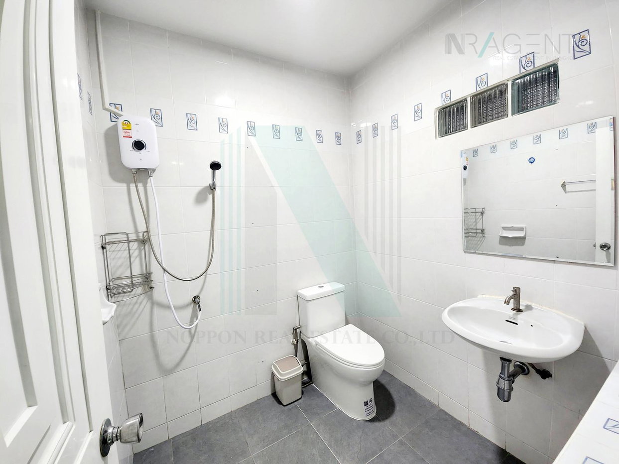 รูป 📌 ให้เช่าทาวน์เฮาส์ 2 ชั้น หมู่บ้านอยู่เจริญ 779 3 ห้องนอน 2 ห้องน้ำ - รูปที่ 7/8