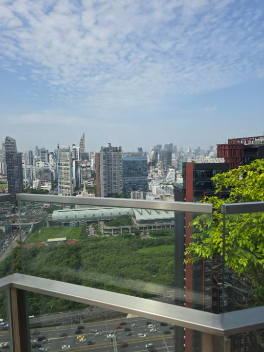 รูป ให้เช่าคอนโด Life Asoke-Rama9 ห้องใหม่เฟอร์นิเจอร์ครบพร้อมอยู่ วิวสวย ไม่บล็อควิว ใกล้ MRT พระราม 9 - RW008697 - รูปที่ 10/13