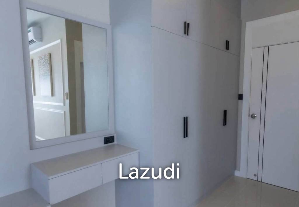 picture Fully Renovated Modern Luxury 3-Bed House in Nidacha Village - 22/30