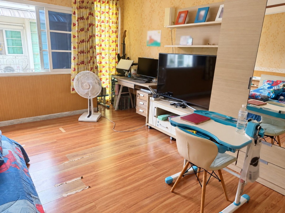 รูป Private Zone หน้าบ้านไม่ชนใคร! ขายทาวน์โฮม 3 ชั้น ขนาดใหญ่ โครงการซูพีเรียร์ วิลเลจ (Superior Village) บางแค เหมาะทำโฮมออฟฟิศ - รูปที่ 7/10