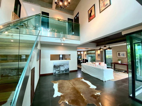LTHC15595 Luxury House for Rent Thonglor | Private Pool Jacuzzi | Near BTS Thonglor | 220,000 THB 