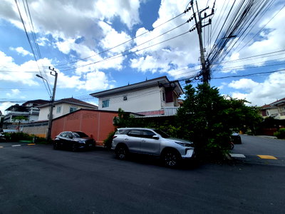 Twin houses for sale Phutthamonthon Sai 3 Road  : Baan Monthon 8 Thawiwatthana Road
