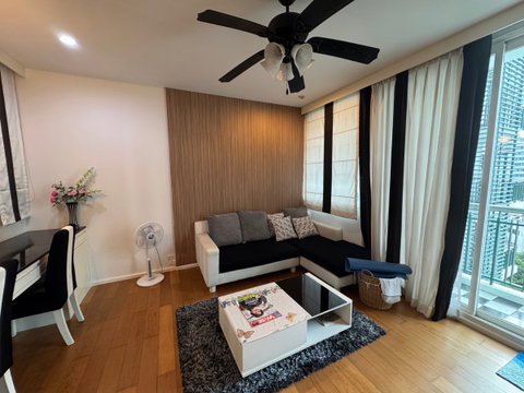 P-54726 For Rent: Wind Sukhumvit 23 Pool View, Near MRT