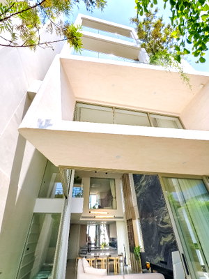 Houses for sale Huai Khwang : Luka Courtyard Ekamai Private Luxury Residence in Ekamai