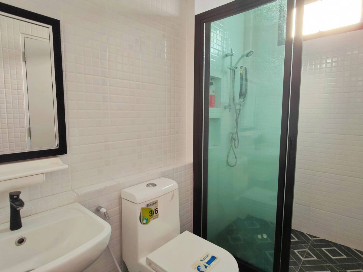 picture Renovated 3-Bedroom Home with Front Lawn | Mahidol Road–Chang Khlan, Chiang Mai - 14/17