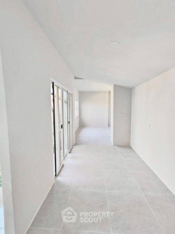 รูป บ้าน 3-ห้องนอน ใกล้ เกาะแก้ว (ID 3460438) - รูปที่ 8/19