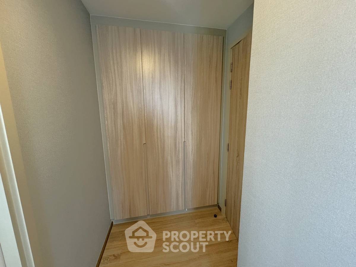 picture 2-BR Condo At XT Phayathai Near BTS Phaya Thai (ID 3462348) - 4/9