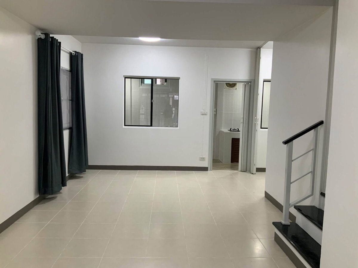รูป 🏡 FOR RENT ให้เช่าทาวน์โฮม 2 ชั้น หมู่บ้านพฤกษา 52/2 คลองหลวง–นวนคร บ้านทำเลดี อยู่ต้นซอย ถนนหน้าบ้านกว้าง - รูปที่ 4/13