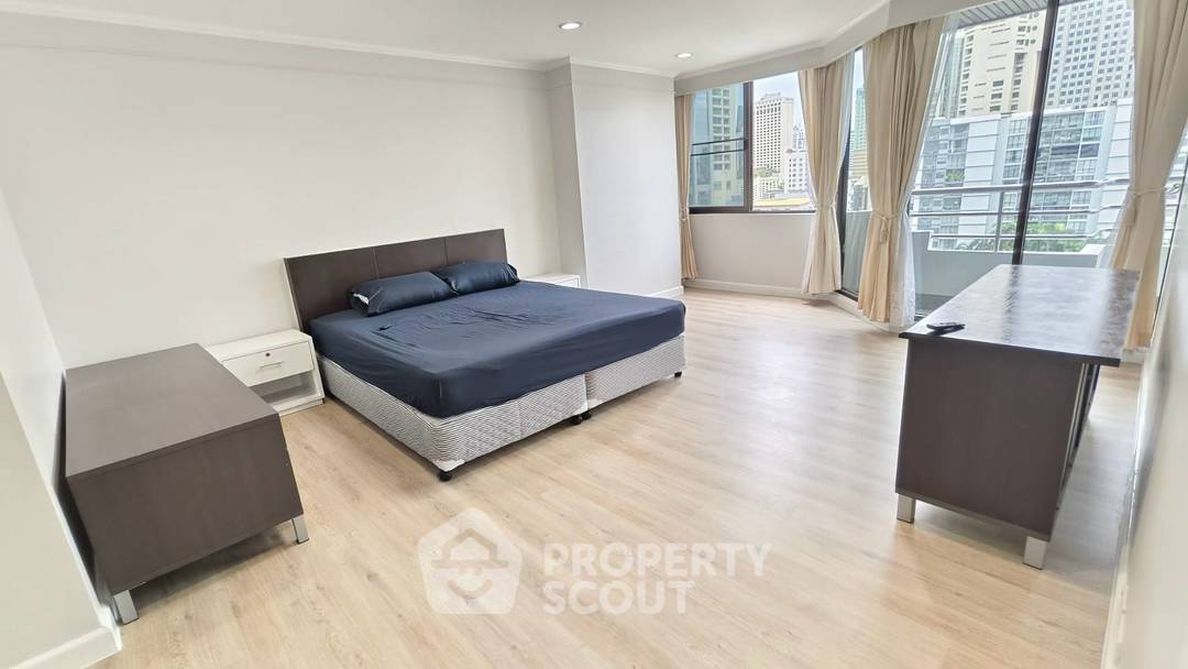 picture 2-BR Condo At Lake Avenue Sukhumvit 16 Near BTS Asoke (ID 3456826) - 5/13