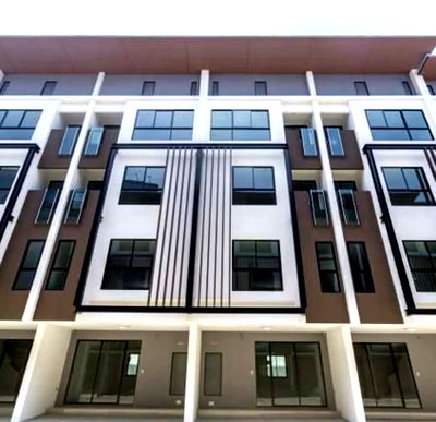 เช่าโฮมออฟฟิศ กรุงเทพมหานคร : ** ให้เช่าทาวโฮม 3.5 ชั้น ไอฟิล-บางนา(iField Bangna) ขนาดพื้นที่ 250 ตรม. พื้นที่ 23.6 ตรว ทำเลดี** ราคา 33,000 บาท