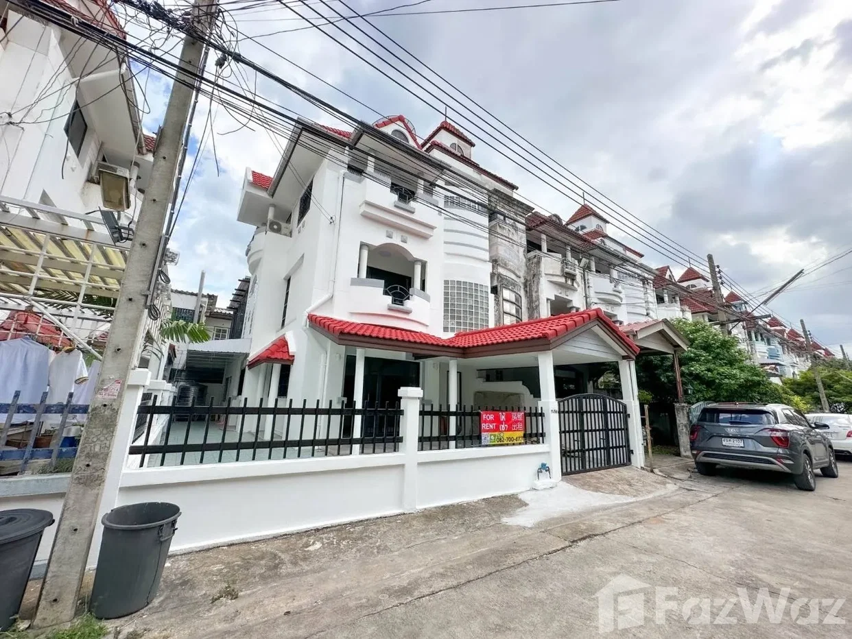 picture 4 Storey 4BR 4.5BA Townhouse at Home Avenue Sukhumvit 101/1 6902814 - 2/19