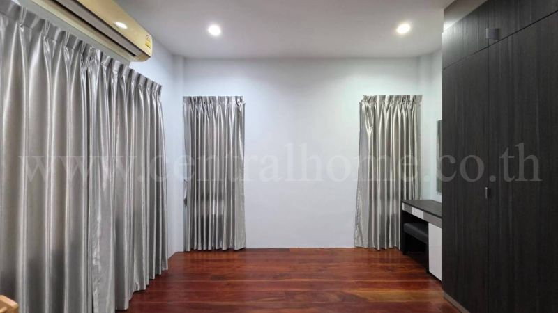 รูป บ้านเดี่ยว 2 ชั้น เซนโทร พหล - วิภาวดี 1 ตกแต่งครบพร้อมอยู่ เดินทางสะดวกมาก - รูปที่ 36/43