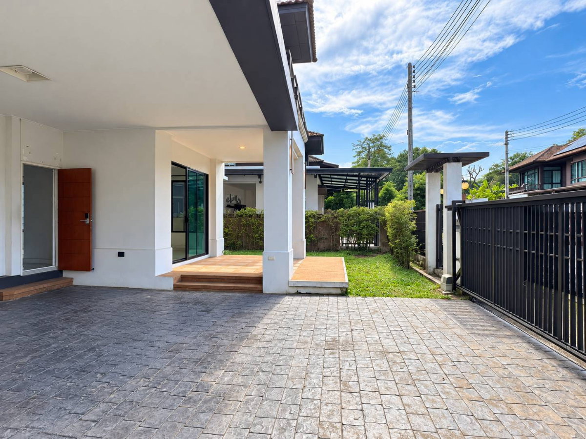 picture For Sale: Beautiful House in Setthasiri Sansai – Great Location (ID:775HS) - 13/13