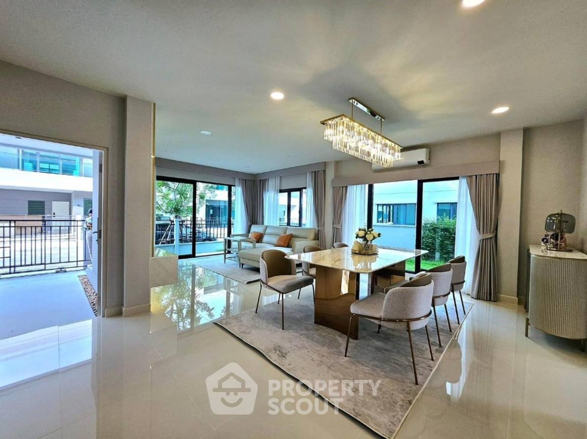 picture 5-BR House 260 Sqm At Centro Bangna, Bang Kaeo (ID 3458119) - 12/12