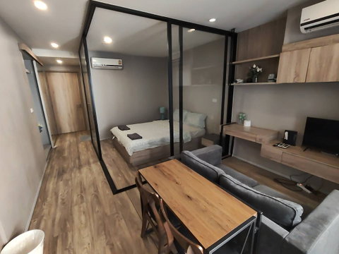 💙💛❤️(For Rent)Blossom Condo Sathorn Charoenrat 🚝 BTS สุรศักดิ์(มีรถตู้รับส่ง)