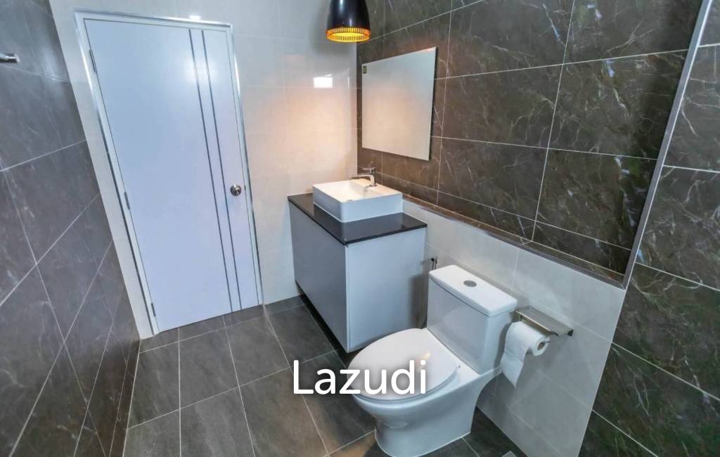 picture Fully Renovated Modern Luxury 3-Bed House in Nidacha Village - 25/30