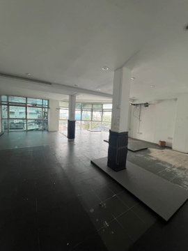 LTH16297 – Corner Commercial Building For Rent | Opposite Soi On Nut 54 | MRT Si Nut 350 m. | 450+ Sq.m. | 70K/Month
