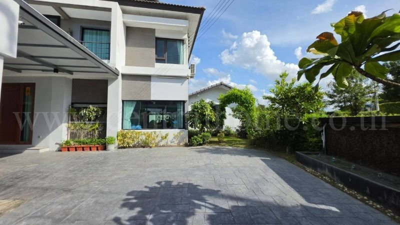 รูป บ้านเดี่ยว 2 ชั้น เซนโทร พหล - วิภาวดี 1 ตกแต่งครบพร้อมอยู่ เดินทางสะดวกมาก - รูปที่ 2/43