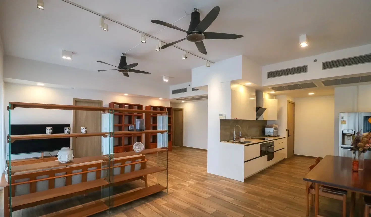 รูป The Lofts Asoke 4 ห้องนอน ให้เช่า - รูปที่ 2/10