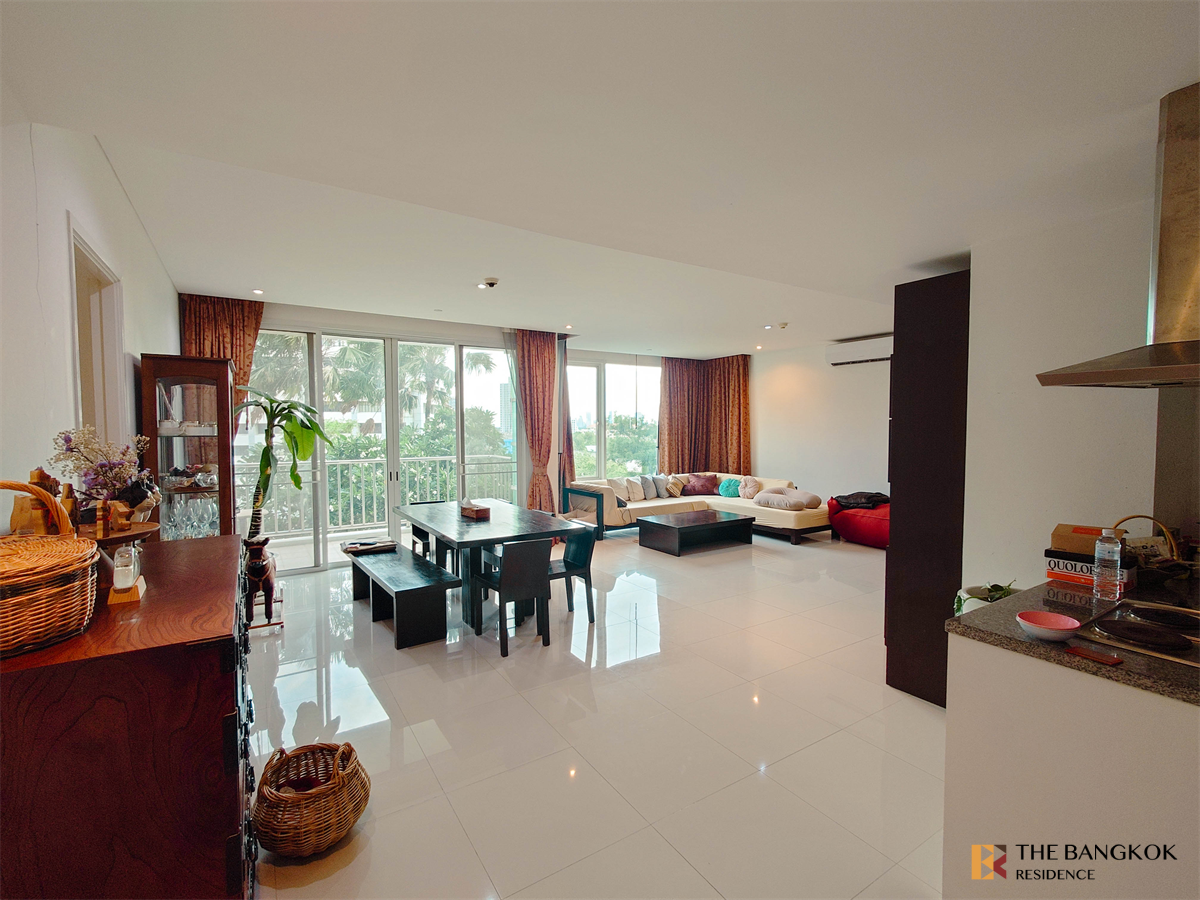 picture Fullerton Luxury Condo at Special Price near BTS Ekkamai - 1/10