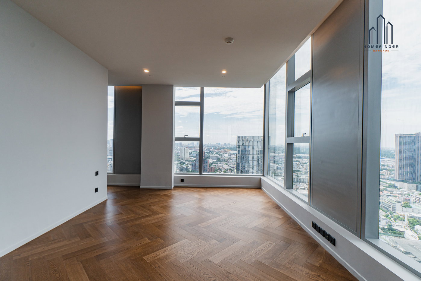 picture THE RESIDENCES 38, 4 Bedrooms – BTS Thong Lo, for sale - 1/15