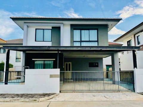 POS บ้านเดี่ยวพร้อมเฟอร์นิเจอร์ ฟังก์ชันครบ ในวรารมย์พรีเมี่ยม แก้วนวรัฐ – ท่ารั้ว พร้อมติดตั้ง EV Charger รองรับรถไฟฟ้า (โทร/ไลน์ 088-5986998)